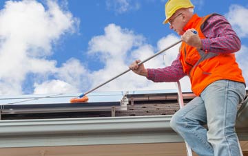Cantraywood soft wash roof cleaning